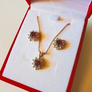 Avon Gold Plated Necklace with Synthetic Garnet